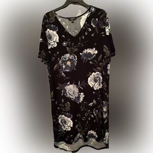 NWOT, Christian Siriano, Size XL, Midi, Floral Dress.